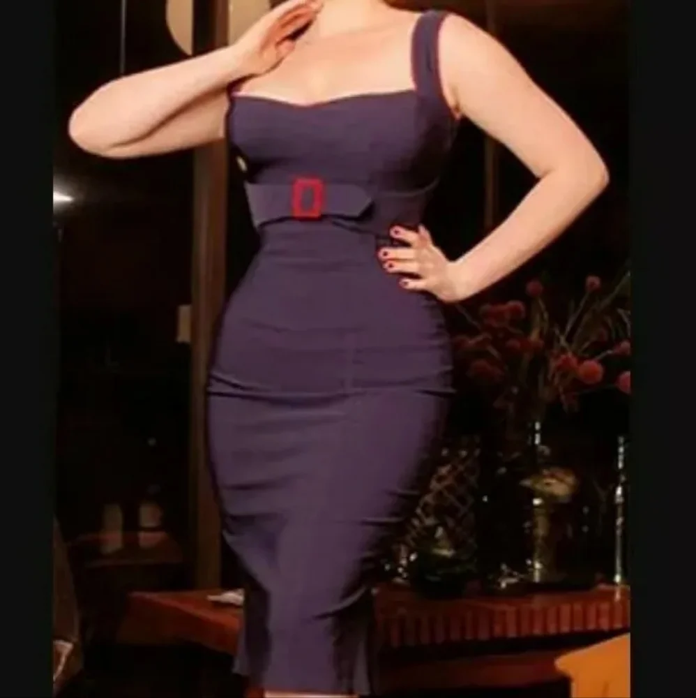 Pinup Couture JESSICA dress in Navy/Red - Picture 1 of 5